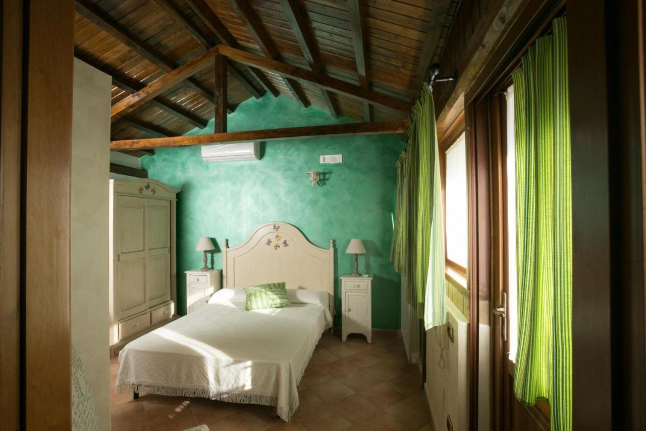 Oasi Di Mamma Clara Latina