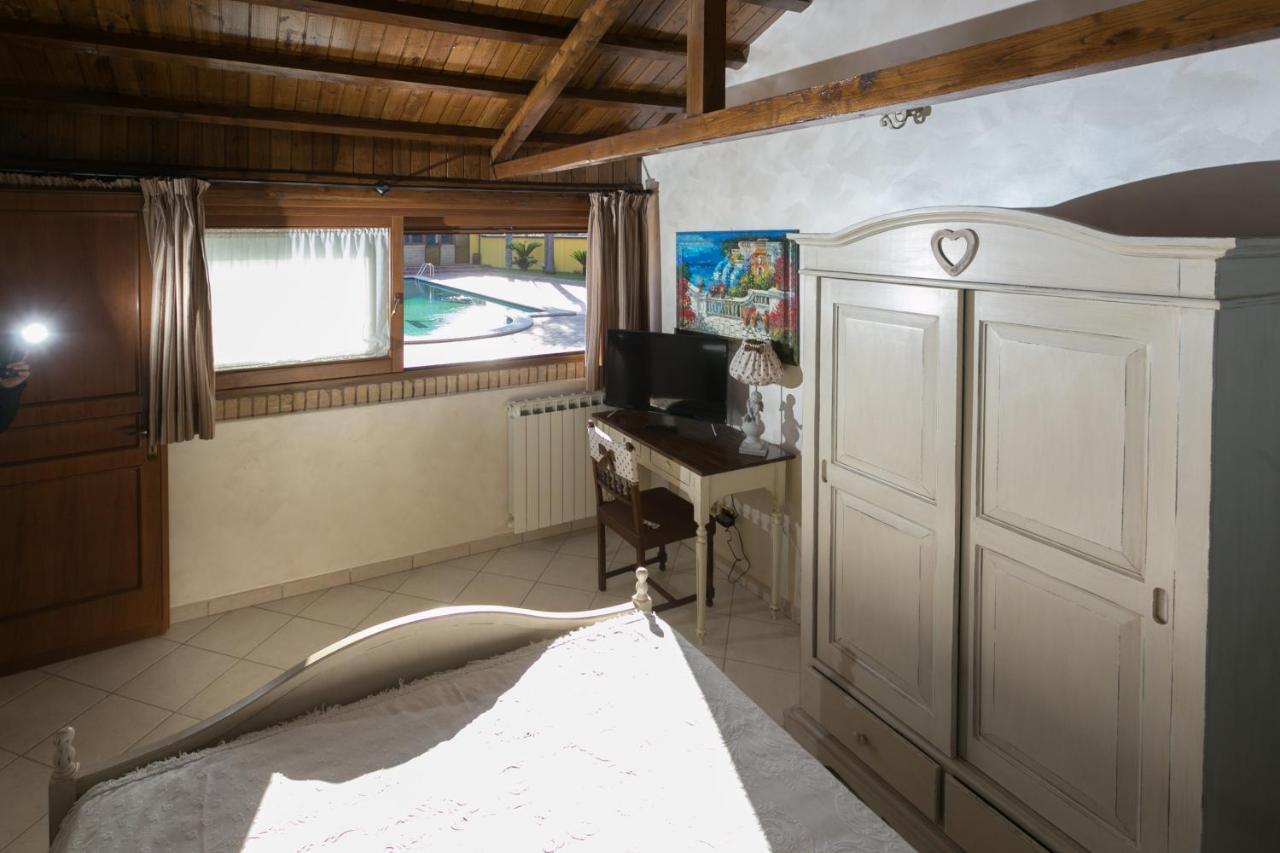 Oasi Di Mamma Clara Latina